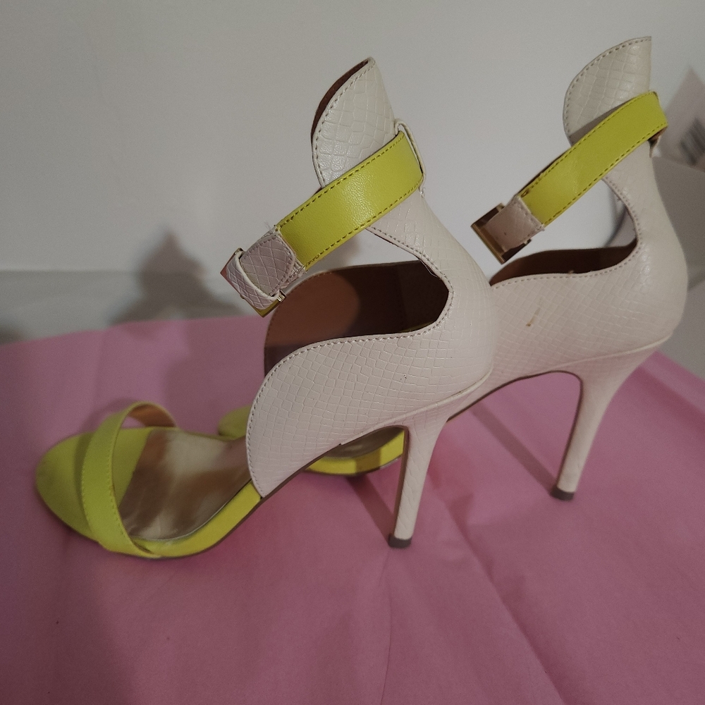 Bebe Yellow and White Stiletto Heels with Ankle Strap 7M - Picture 4 of 12